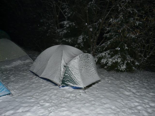 recherhe tente igloo 2 places 15193934071674654065