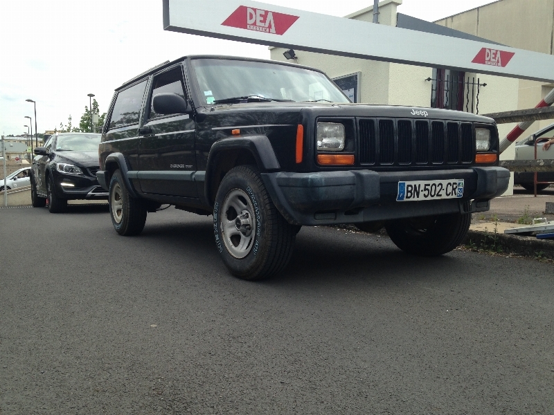 Stoechio's XJ 2.5L AMC 1999 152344675652452737