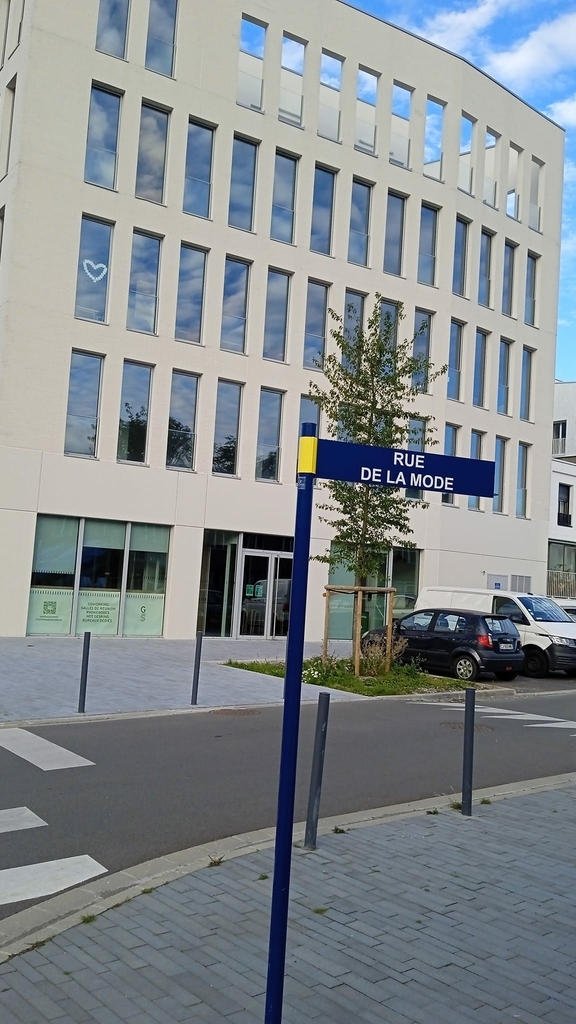 http://www.image-heberg.fr/files/1728576539364248865.jpg