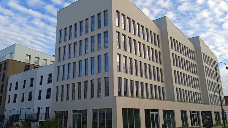 http://www.image-heberg.fr/files/17285766224045779719.jpg