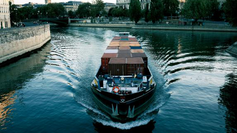Transport fluvial en Fluminie