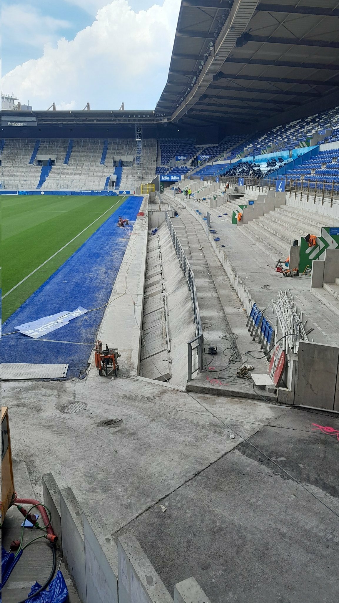 http://www.image-heberg.fr/files/17478436542348920806.jpg