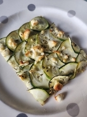 Tarte fine courgettes, olives et feta